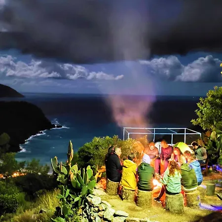 Fullmoon Camp Chata Faralya